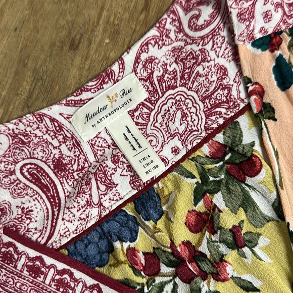 Meadow rue greatshape Anthropologie patchwork floral multi color wrap blouse - Picture 4 of 9